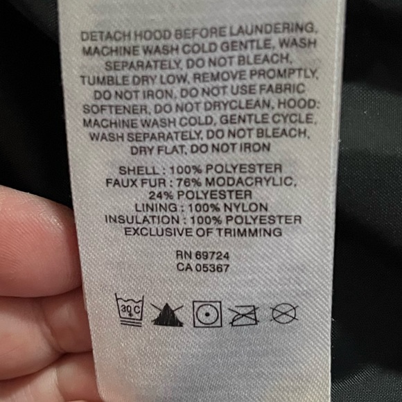 Women’s Columbia long jacket Size L removable fur - Picture 6 of 9